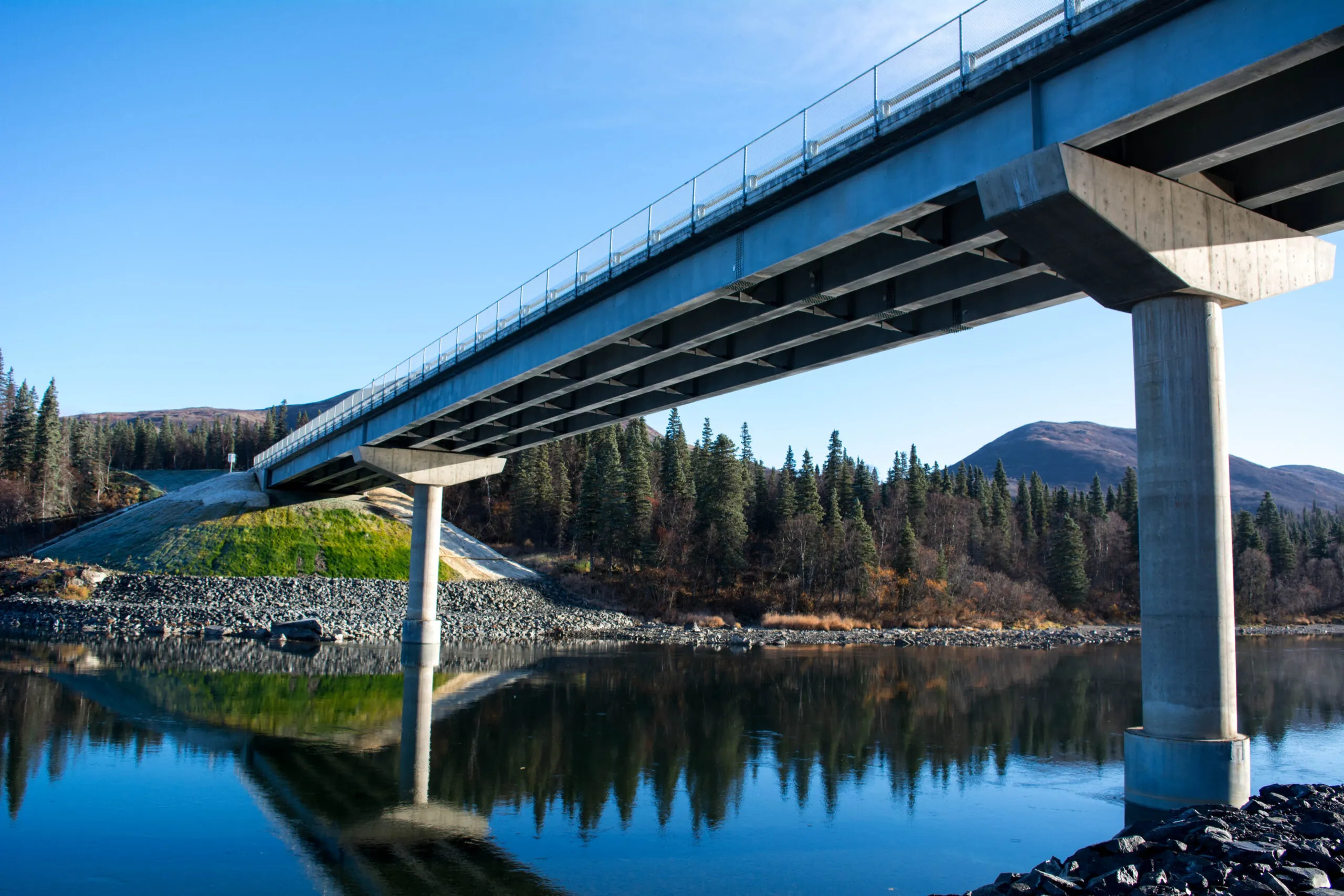 Alaska Forges Trailblazing Pact to Slash Federal Red Tape